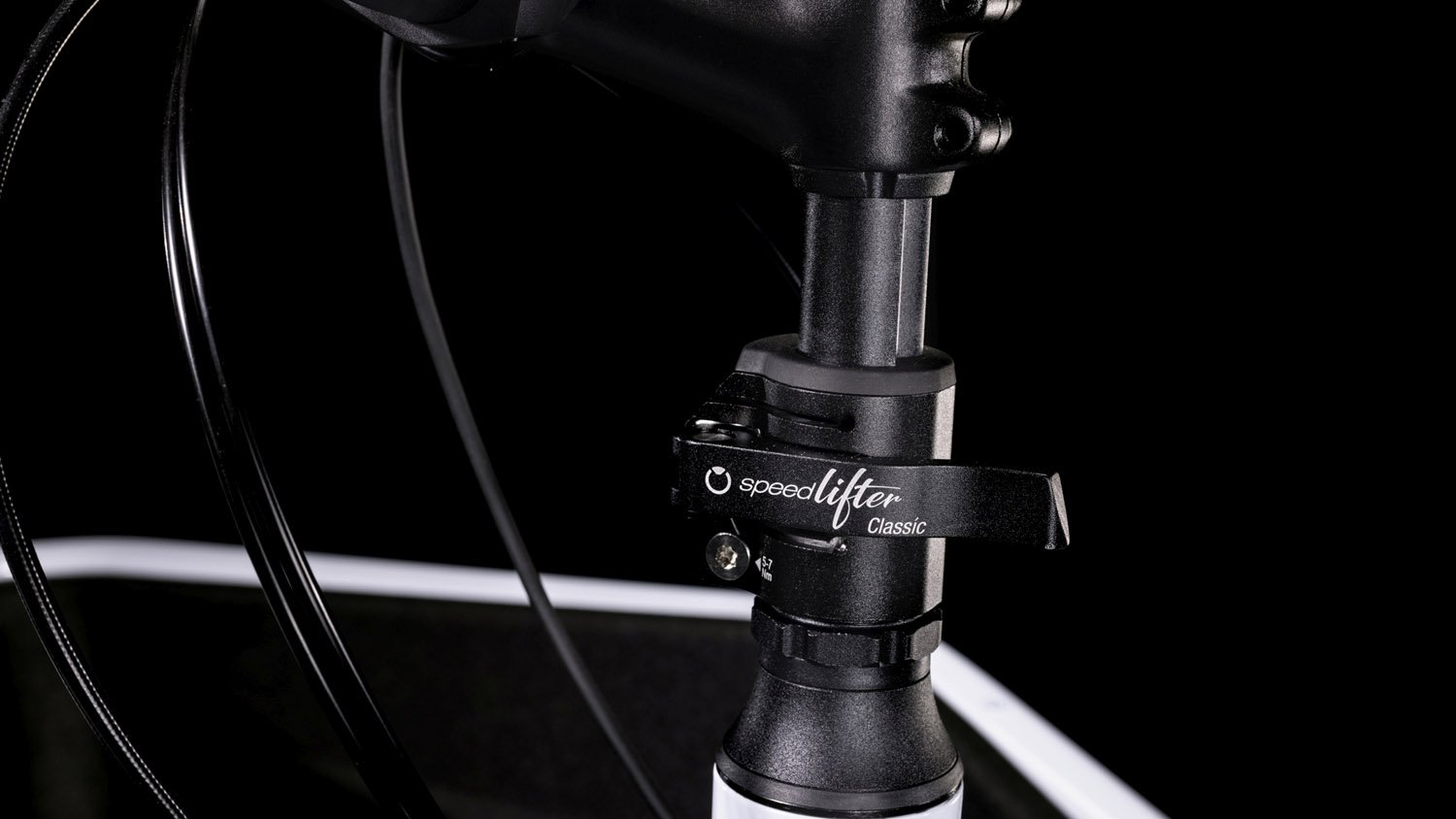 Cube Cargo Hybrid 500 flashwhite´n´black – Bild 3